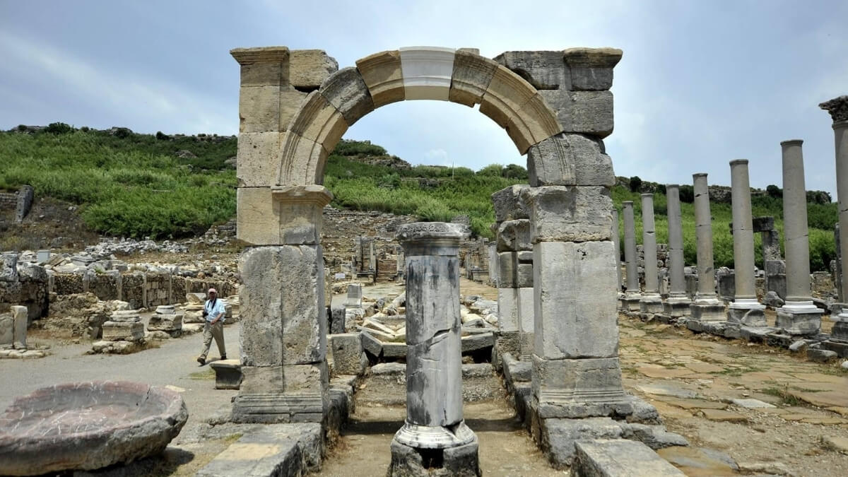 Perge Antik Kenti Nerede