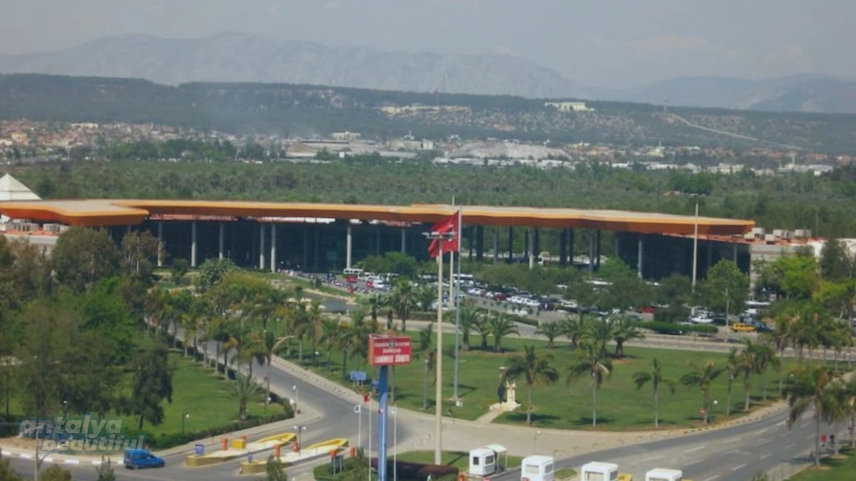 Antalya Şehirlerarası Otobüs Terminali